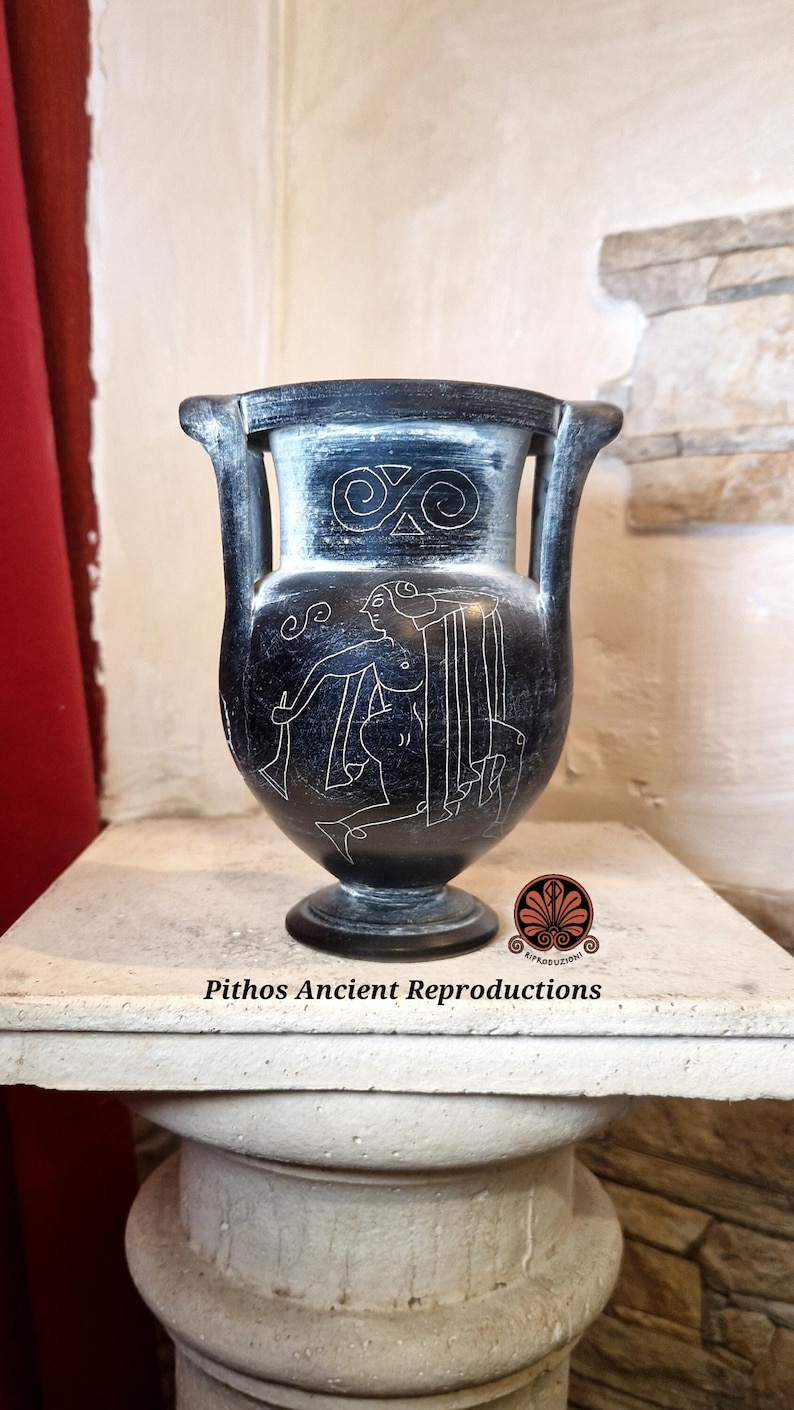 Reproduction of a krater vase with columns in graffitied bucchero. Height 15cm. image 1