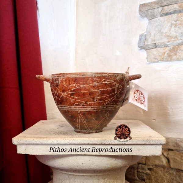 Reproduction of Villanovan Skyphos vase in impasto.