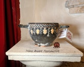 Riproduzione ceramica Gnathia, vaso Alabastron a vernice nera. Altezza 8,5cm.