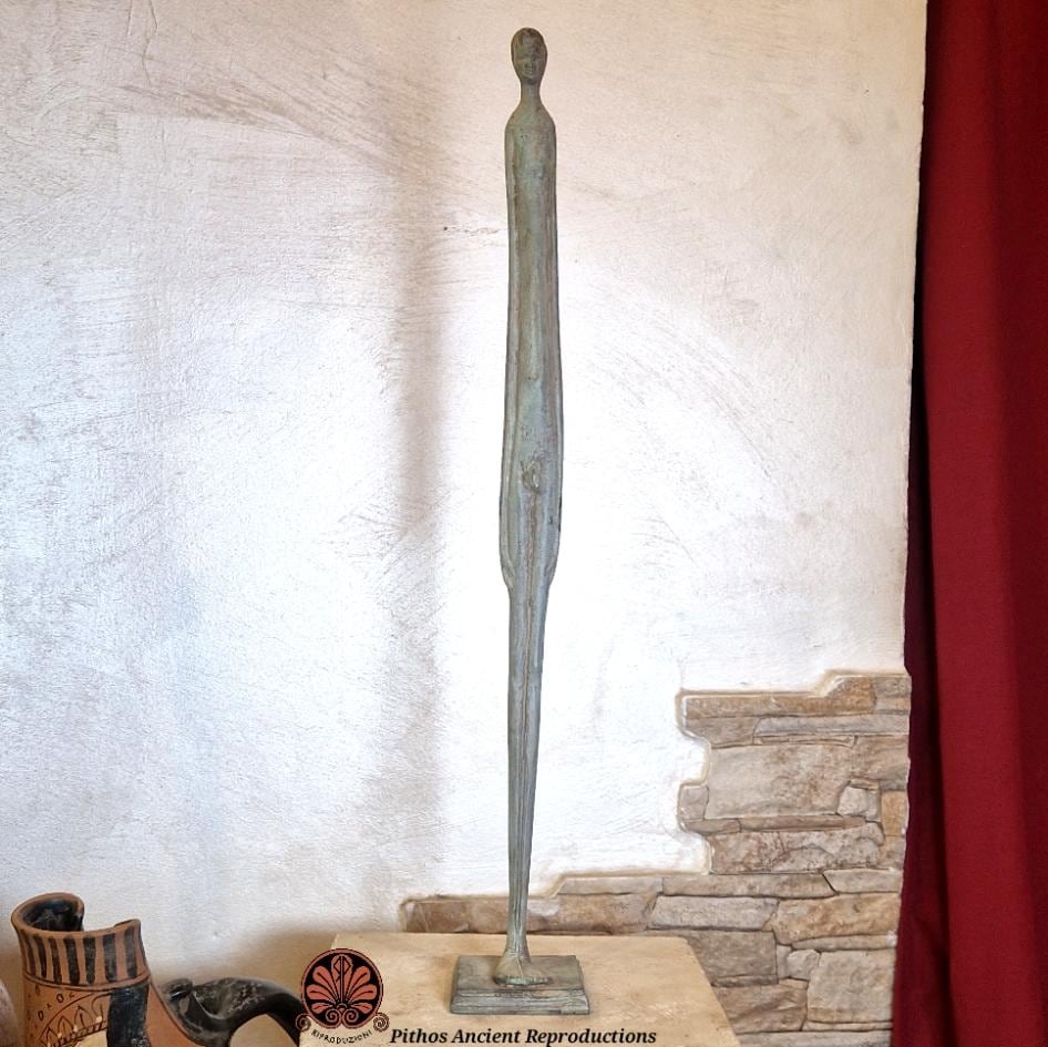 Reproduction of the evening shadow statue, Etruscan man in bronze.