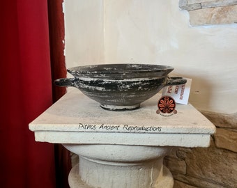 Etruscan Kylix reproduction in bucchero, height 6 cm, diameter 15.5 cm