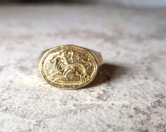 Antique style Chimera ring, made entirely by hand. Brass material, adjustable size.