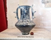 Riproduzione miniaturistica vaso Etrusco in Bucchero. Realizzato con le stesse tecniche utilizzate anticamente.