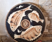 Riproduzione Vaso Piatto con pesci, diametro 23cm.