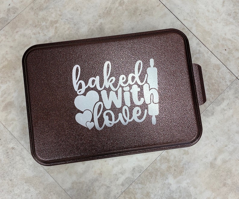 Custom Cake Pan with Lid Laser Engraved Personalized Kitchen Gift for Grandmother Mother Sister Daughter Son image 4