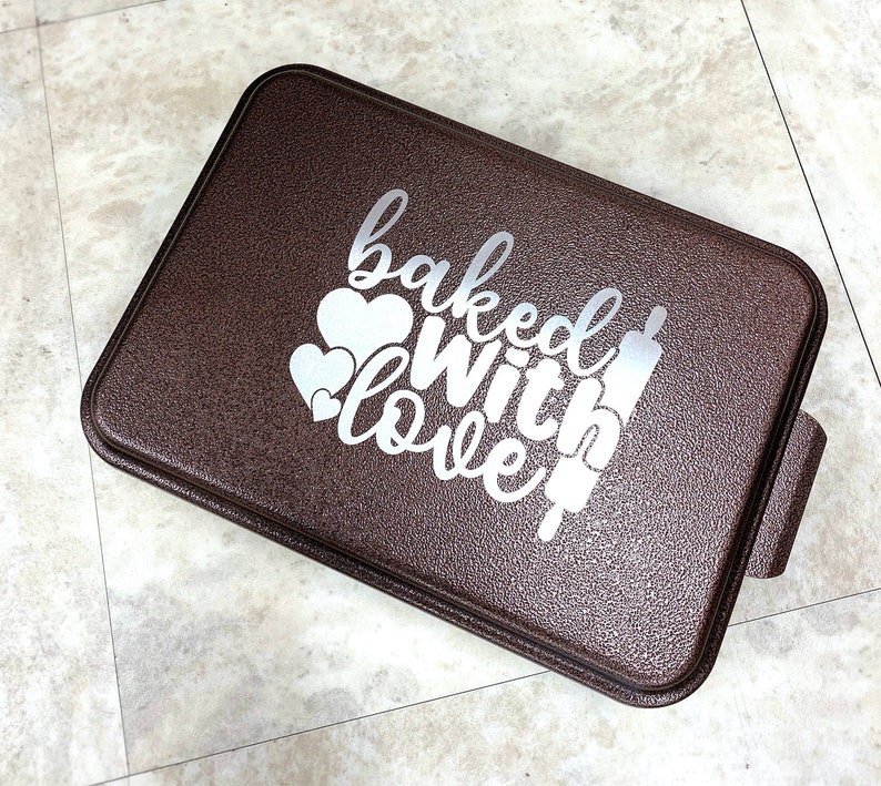 Custom Cake Pan with Lid Laser Engraved Personalized Kitchen Gift for Grandmother Mother Sister Daughter Son image 3