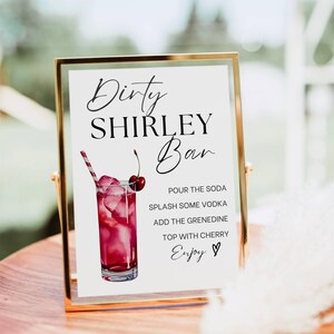 Znak Dirty Shirley Bar, nadruk koktajlowy Shirley Temple, szablon menu Signature Drink Bar, dekoracja na przyjęcie dla nowożeńców z koktajlem wiśniowym