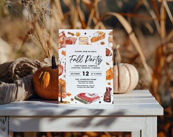 Op de afbeelding: Een rechthoekige uitnodigingskaart met een witte achtergrond en aquarelillustraties van herfstitems zoals pompoenen, bladeren, een taart en een boek. De tekst luidt: Please join us for a Fall Party, October 12 at 4:00 PM, The Johnson Home.
