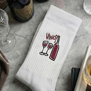 Vino Socks – Roliga vinälskarsockor, Broderade vinflaskstrumpor med rund hals, Söta estetiska vita strumpor, Present till vinälskare