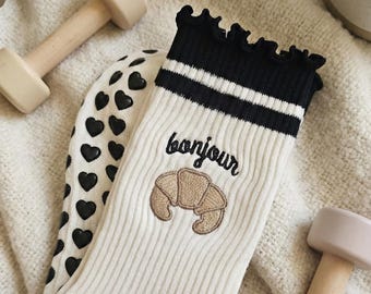 Custom Embroidery Grip Socks with Ruffle, Personalized Pilates Socks, Girly Ruffle Grip Socks, Aesthetic Studio Socks, Custom Pilates Gift