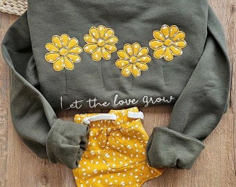 Mama Embroidered Baby Outfit Keepsake Applique Sweatshirt Gift for Mom Personalized Mama Shirt Mama custom swearshirt gift for mom customize