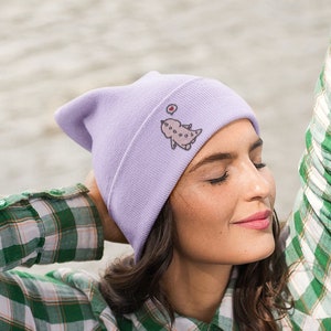 Embroidered Purple Beanie with Dinosaur Design - Cozy and Stylish Winter Hat