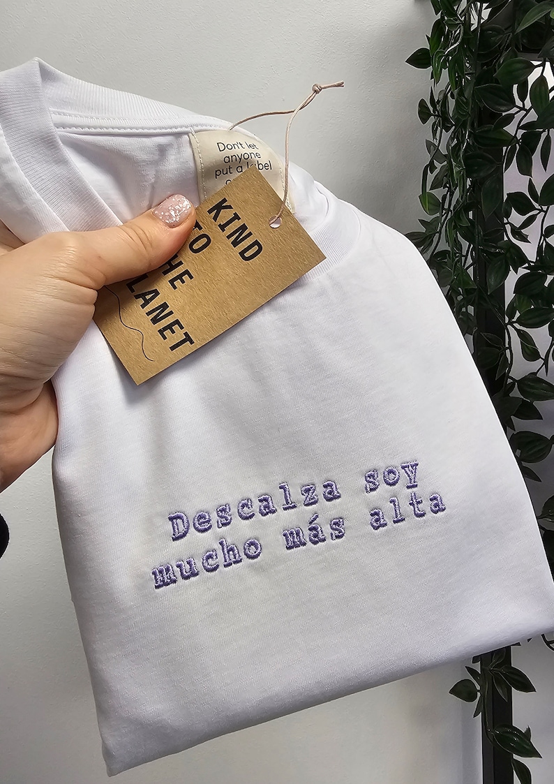 Op maat geborduurd T-shirt Aangepaste tekst T-shirt T-shirt aanpassen Gepersonaliseerd cadeau voor hem Aangepaste tekst Shirt Aangepaste slogan shirt girft voor haar afbeelding 6