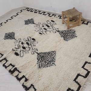 BENI OURAIN RUG, Moroccan Berber Rug, Cool Rugs, Aesthetic Hand Knotted Large Area Rug,  House Warming Gift