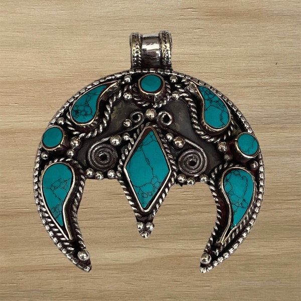 Beautiful Handcrafted Turquoise Tibetan Pendant