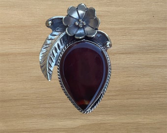 Carnelian Tibetan Pendant with flower