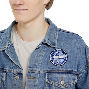 El Salvador Vintage Flag Patch - 3&quot; (7.62 cm) Iron-On Circle for Clothing & Accessories - World Traveler, Travel Lover, Gift, Souvenir