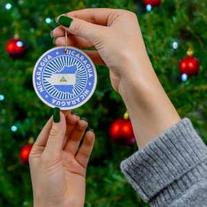 Ornement de Noël en céramique du Nicaragua, impression de style vintage, drapeau du Nicaragua, carte, cadeau en porcelaine, décoration de vacances, patrimoine mondial sur le thème du voyage