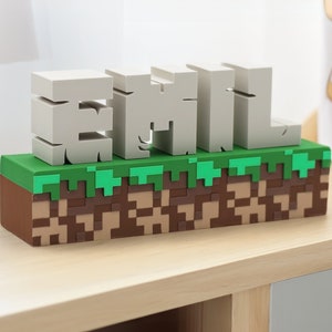Personalisierter Schriftzug im Minecraft Stil für Kinder / Jungen / Mädchen / Gaming Fans Geschenkidee Weihnachten / Geburtstag Namensschild
