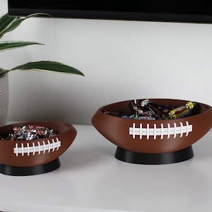 Football Snack Bowl Dos tamaños disponibles Idea de regalo para amantes del fútbol, hombre NFL Superbowl imagen 4