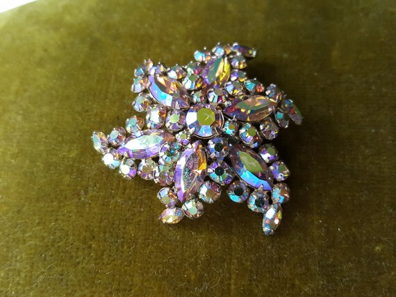 Sherman Whirligig Brooch