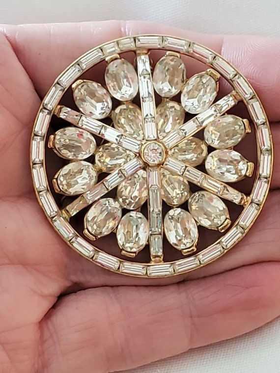 1950's Trifari Domed Rhinestone Sphere Brooch, Pi… - image 2