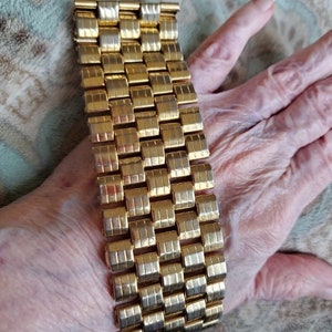 Kreisler Retro Industrial Bracelet, Wide, Gold Filled, Hidden Clasp, True Comfort, Outstanding Vintage Condition, Extraordinary, 1947