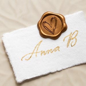 Carte de nom de calligraphie en papier fait main Carte de siège de mariage Carte de nom manuscrite Carte de lieu de mariage Carte de visite de table Carte de dîner de répétition