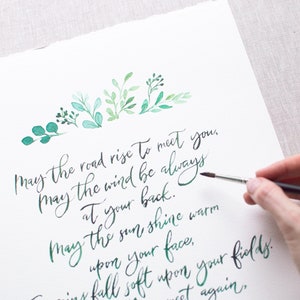 Bendición irlandesa escrita a mano Caligrafía personalizada Imprimir canción de bendición Escritura personalizada Canción Signo Casa Bendición Oración Christian Wall Art Regalo