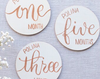 Wooden Monthly Milestone Baby Month Sign Milestone Card Wood Sign Baby’s First Year Monthly Timeline Milestone Markers Age Sign Plate Discs