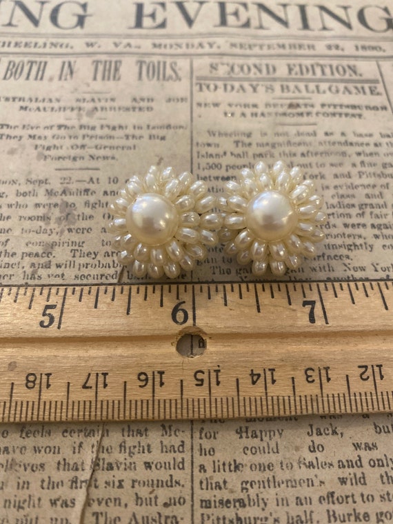 Clip on earring set- faux pearls - image 3