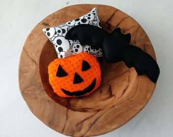 Halloween Tiered Tray Decor, Set of 3 Mini Fall Mini Pillows, Pumpkin Bat Skull Home Decorations