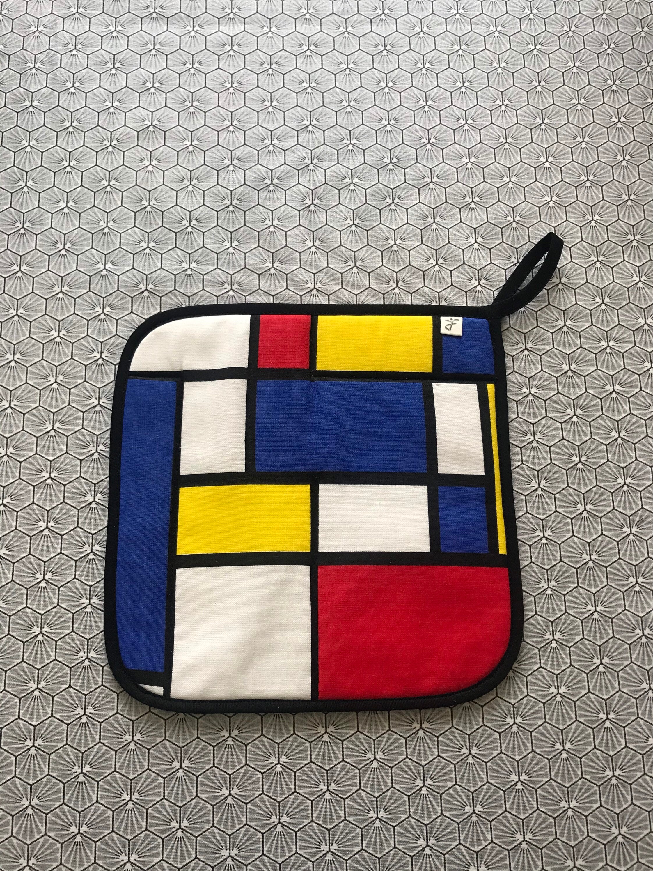 Manique Mondrian Is in The Kitchen