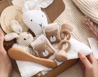 Coffret "petit lapin" pour baby shower, baptême, naissance ou tout simplement personnalisable avec un prénom - XXL 6 pièces