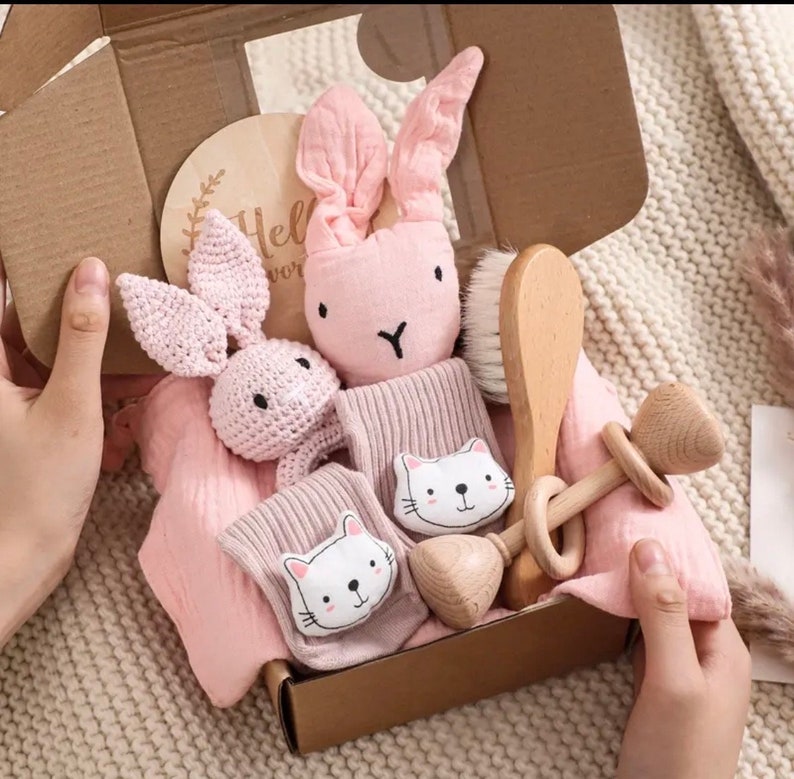 Geschenkset kleiner Hase für Babyparty, Taufe, Geburt oder einfach mal so personalisierbar mit Namen XXL 6 Teile Bild 4