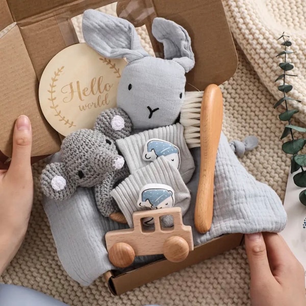 Geschenkset „kleiner Elefant Anton“ für Babyparty, Taufe, Geburt oder einfach mal so personalisierbar mit Namen - XXL 6  Teile