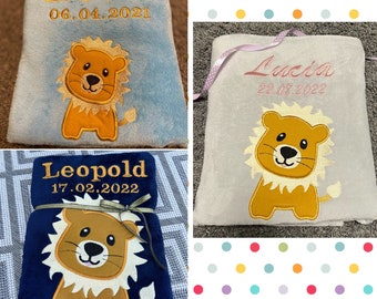 Baby blanket small lion customizable with name, date and embroidered appliqué