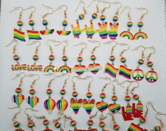 Orecchini pendenti con perline Pride/Orecchini Pride/Regalo per lei/Orecchini LGBTQ/Orecchini arcobaleno/Gioielli Pride/Orecchini con dichiarazione Pride