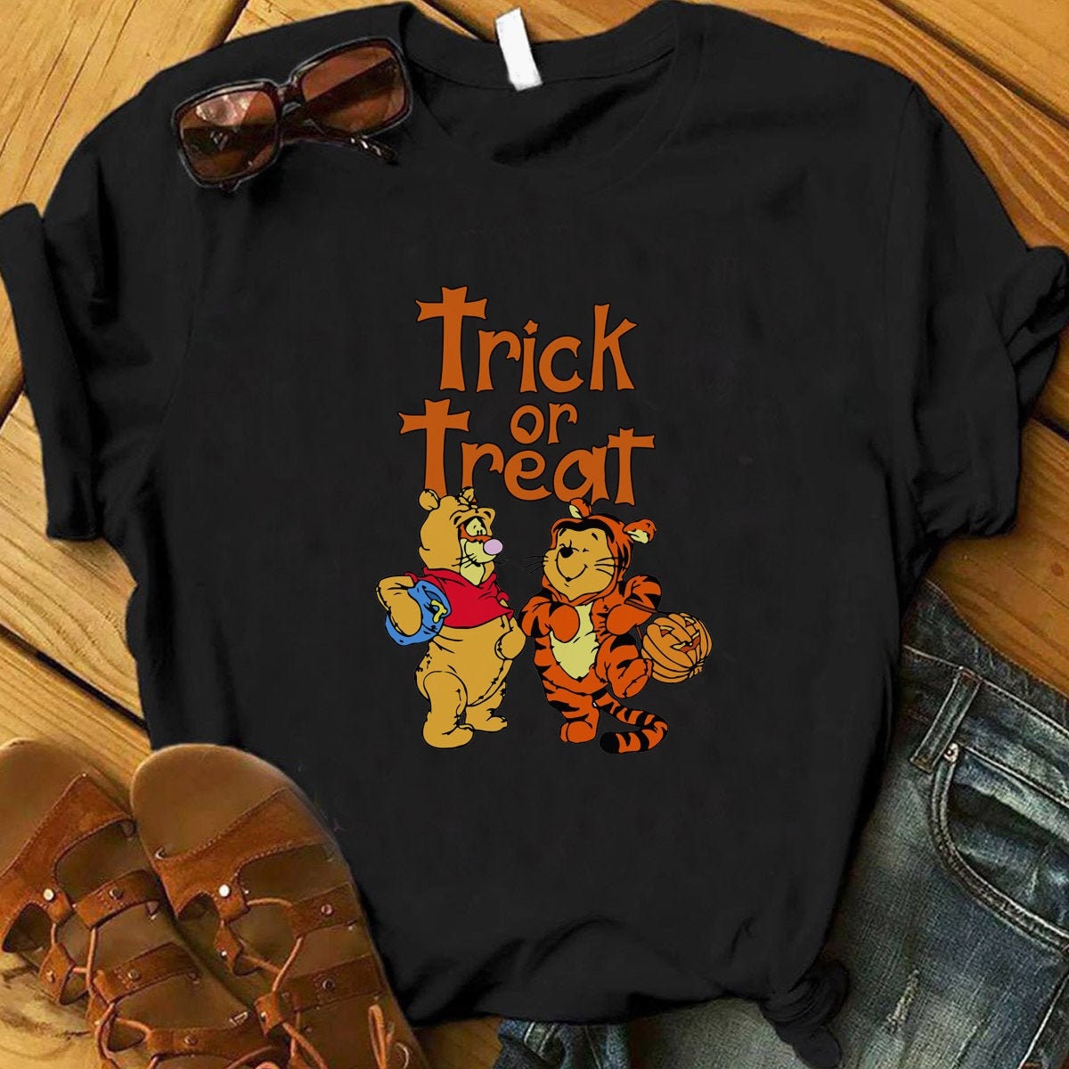 Discover Trick or Treat Pooh Und Tigge rWinnie The Pooh Halloween T-Shirt