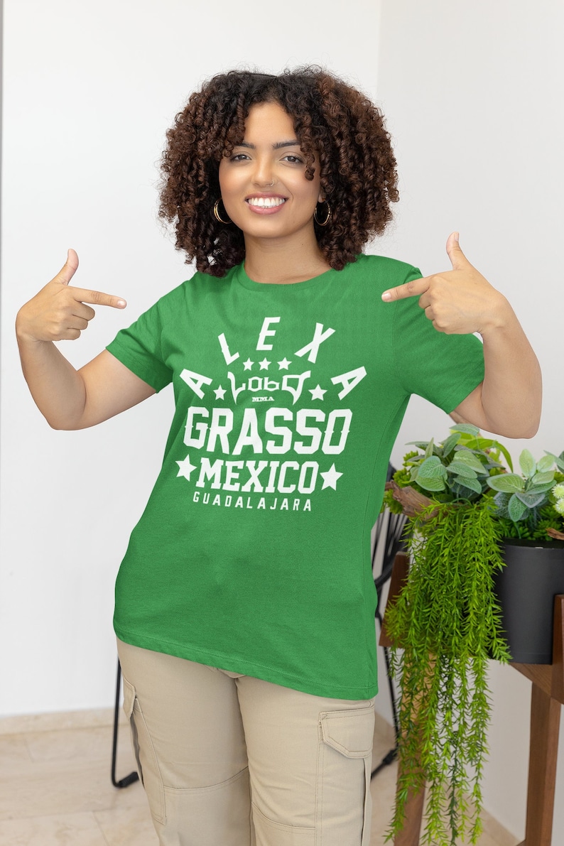 Graphique Alexa Grasso T-shirt unisexe Turf Green