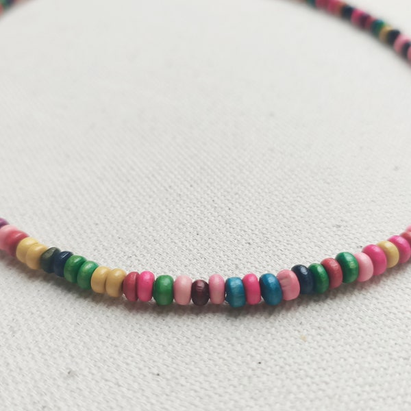 Kleurrijke houten kralenketting 40 cm choker 4 mm stenen met de hand geregen roestvrijstalen sluiting moderne blauw rood groen regenboogsurfer