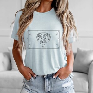 Aries T-Shirt, Zodiac Aries Shirt for Women, Round Neck Shirt Women, Short Sleeve Shirt Women, Zodiac Sign Top, Birthday Gift Eisblau