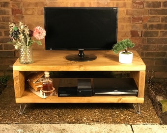 Industrial TV Stand Tudor Oak Hairpin Legs Chunky Solid Wood Console Media Unit Chunky Chic Rustic Wooden Reclaimed Scaffold Board