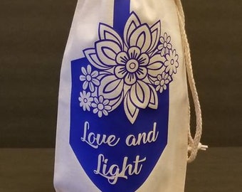 Hanukkah Gift Bag /  Dreidel Wine Bottle Gift Bag / Love and Light Wine Gift Bag / Wine Bottle Bag / Dreidel Gift Bag / Dreidel Mandala