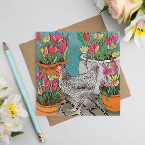 Biglietto di auguri con pollo e tulipani