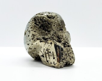 Crystal Skull. Pyrite Skull. Geode Skull. Carving. Raw.Psychic Protection. Empath Crystal. Empath Protection. Grounding. Energy Shield.#K952