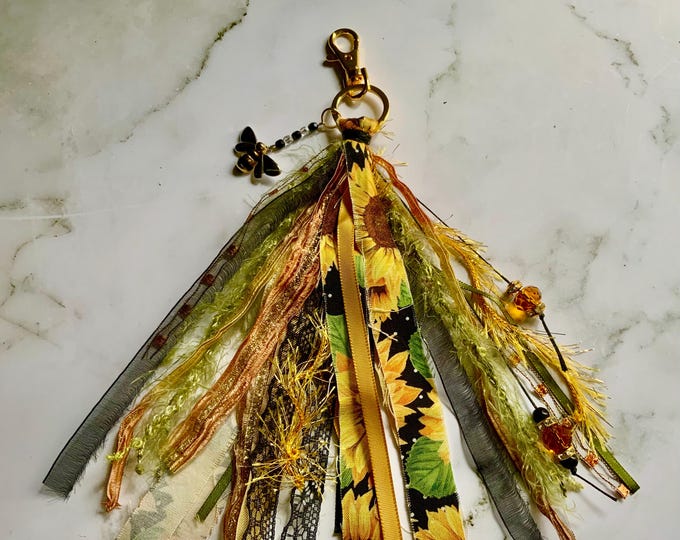 Bag Charm, Mixed Fiber Tassel, Purse Tassel, Junk Journal Tassel, Bible Tassel, Fan Tassel, Keychain Tassel, Decorative Tassel, Bag Tassel