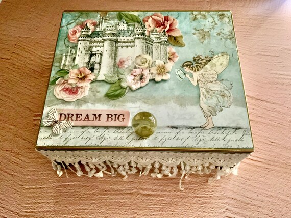 Dream Big Fairy Castle Decorated Cigar Box – Lace Trimmed Unicorn Fantasy Storage with Crystal Knob – Handmade Keepsake Box, Fairy Decor