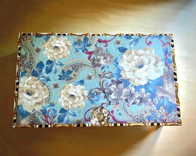 Romantic Floral Decorated Cigar Box – Handmade Keepsake Box, Vintage Style Storage for Jewelry