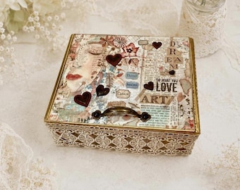 Dreamy Art-Inspired Jewelry Storage – Mixed Media Memory Box with Lace, Hearts & Vintage Collage - Upcycled Cigar Box